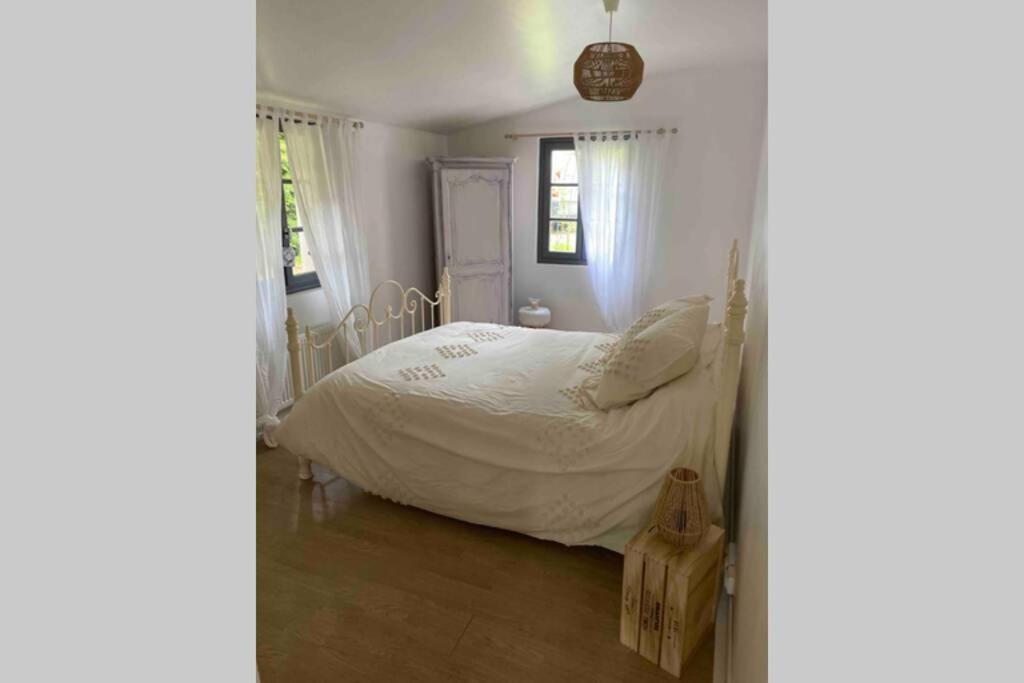 La Petite Maison au bord de l’étang Chirac  Esterno foto